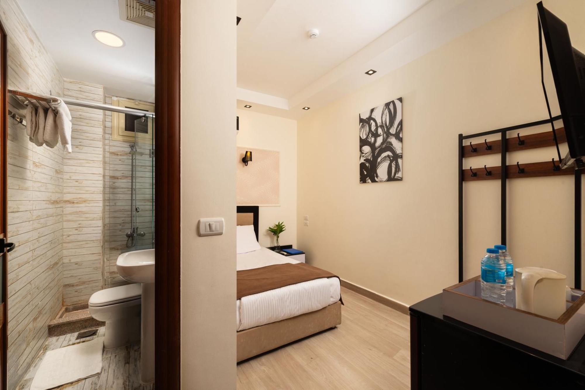 Capital Hotel Кайро Екстериор снимка