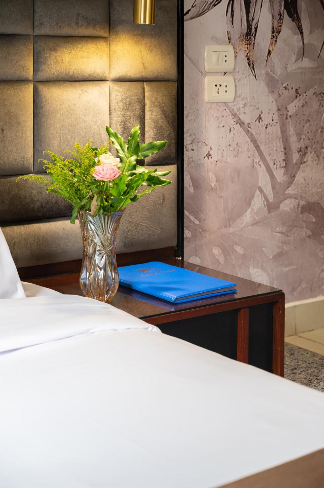 Capital Hotel Кайро Екстериор снимка